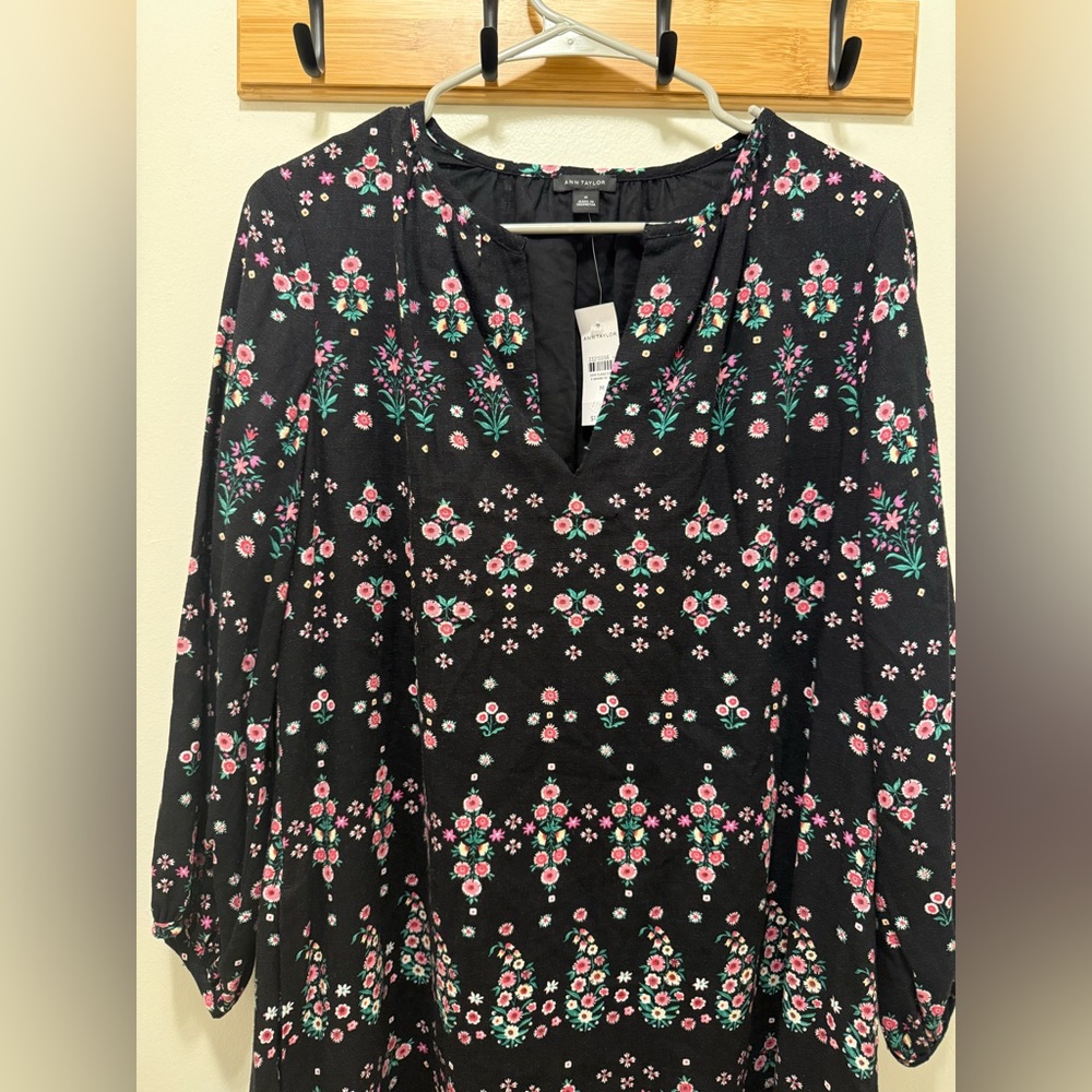 NWT Ann Taylor Floral Stripe Split Neck Shift Dress - Picture 2 of 5